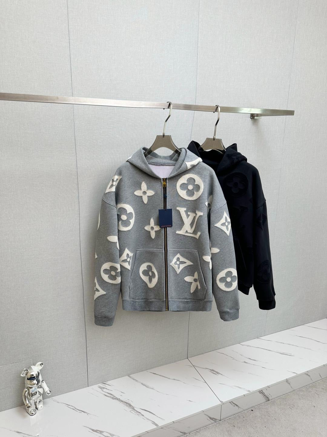 LV Sweatjacket